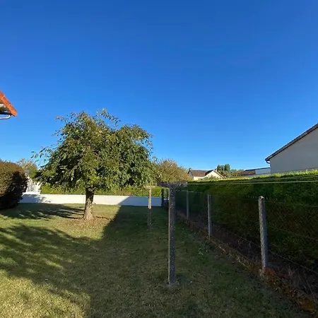 公寓 Chez Julie -Jardin&Parking- Futuroscope